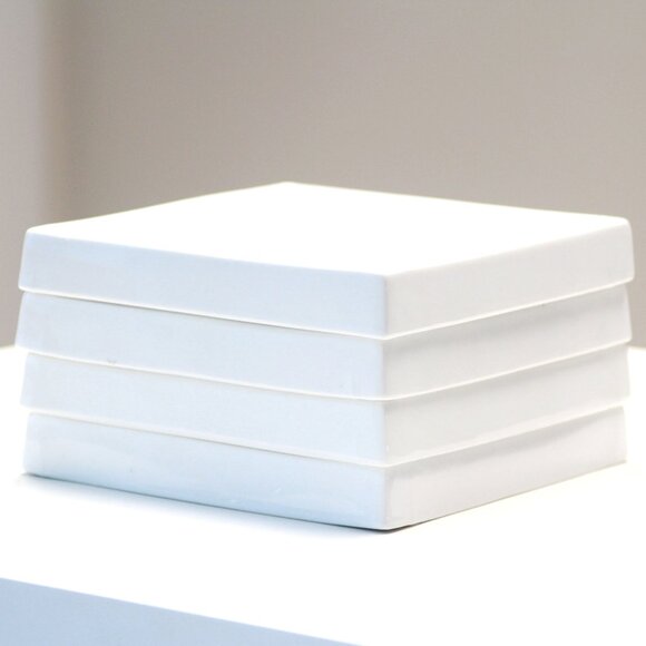 CB2 Crate & Barrel Sushi Appetizer Plates Set of 4 VGUC - Picture 1 of 13